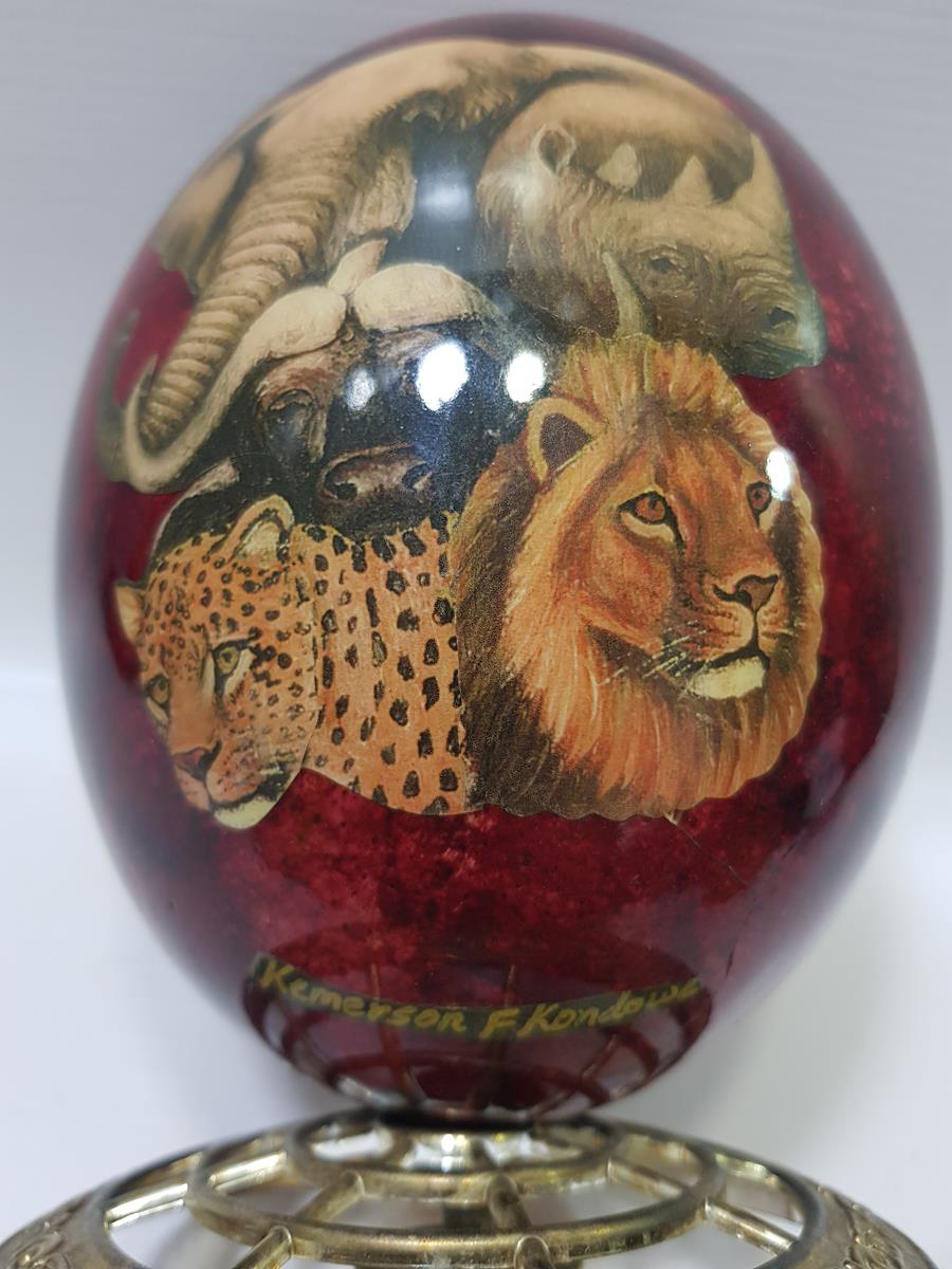 ÜZERİ RESİMLİ SANATÇI İMZALI DEVE KUŞU YUMURTASI