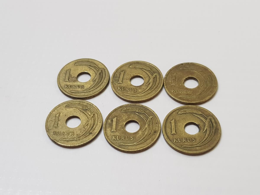 1949-1950 TARİHLİ DELİKLİ 1 KURUŞLAR