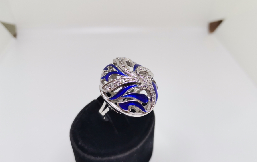 ZAMBAK ÇİÇEĞİ MODELİ MİNE İŞÇİLİKLİ PIRLANTA YÜZÜK