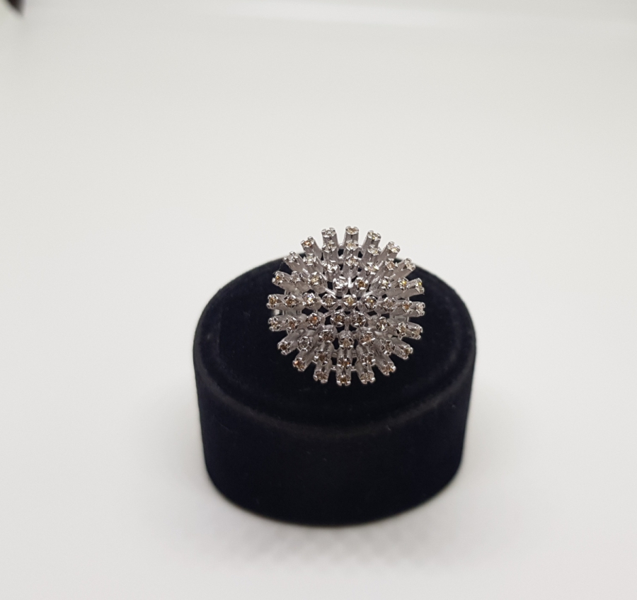 PIRLANTA TAŞLI YUVARLAK KİRPİ MODEL YÜZÜK