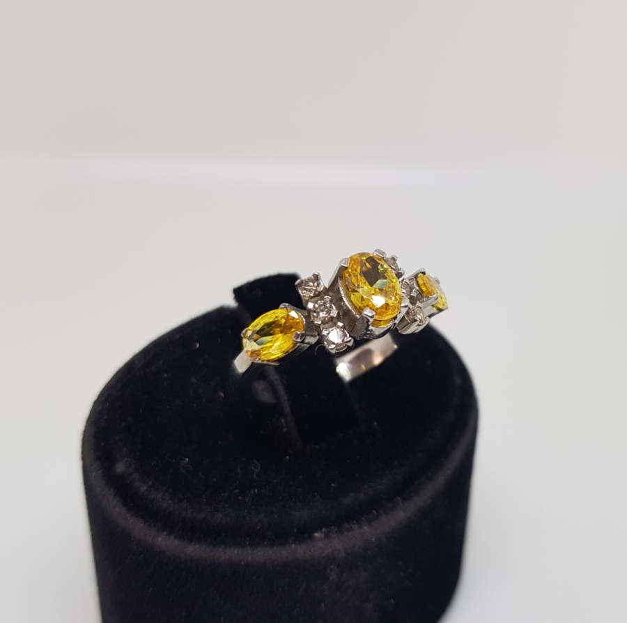 SİTRİN VE PIRLANTA TAŞLI BÜYÜK BAGET MODELİ YÜZÜK