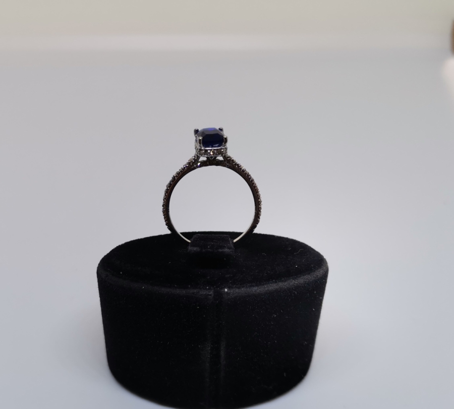 SAFİR VE PIRLANTA TAŞLI FRANSIZ BAGET MODELİ YÜZÜK