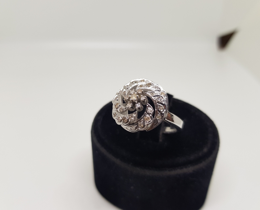 ÇARKIFELEK MODELİ PIRLANTA TAŞLI YÜZÜK