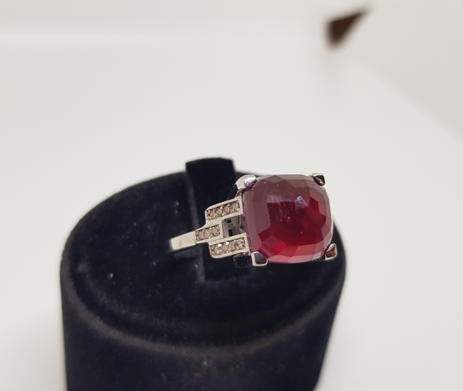 KÖK YAKUT VE PIRLANTA TAŞLI YÜZÜK