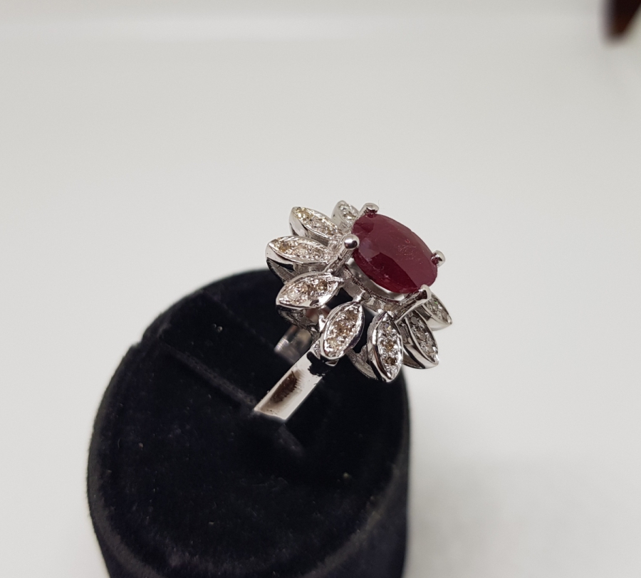 TERS KALP MODELİ PIRLANTA KOLYE KÜPE TAKIMI