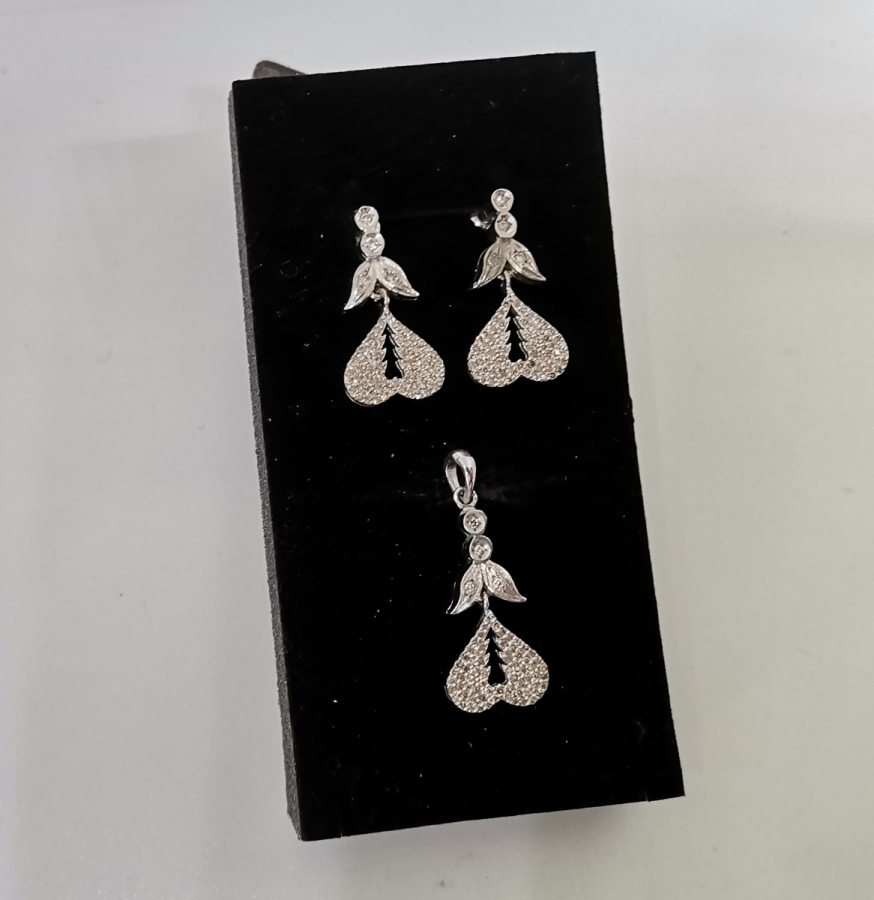 TERS KALP MODELİ PIRLANTA KOLYE KÜPE TAKIMI