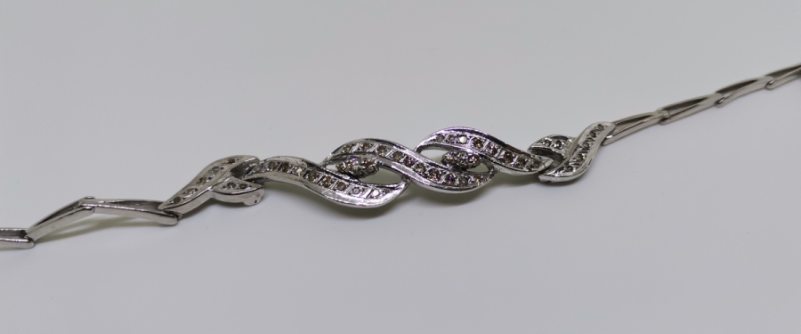 SARMAŞIK MODEL PIRLANTA TAŞLI BİLEKLİK