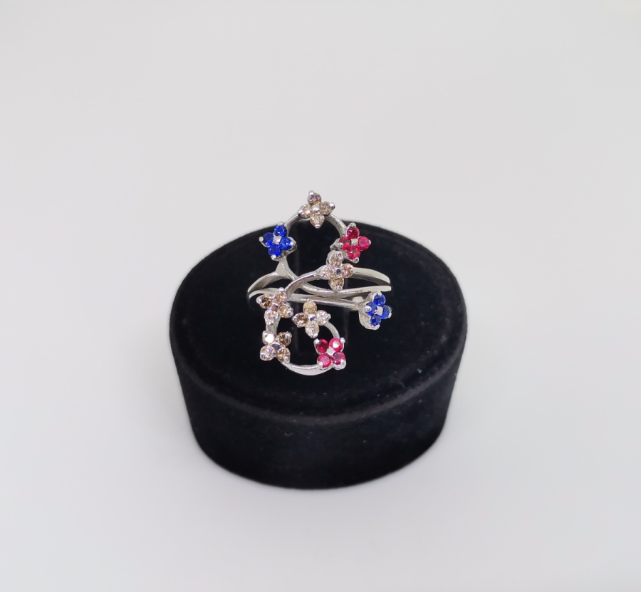 ŞIMARIK MODELİ PIRLANTA- SAFİR VE YAKUT TAŞLI YÜZÜK