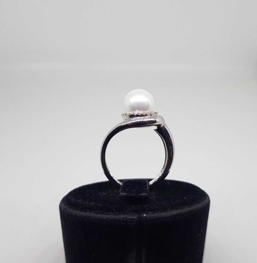 İNCİLİ MODEL PIRLANTA TAŞLI YÜZÜK