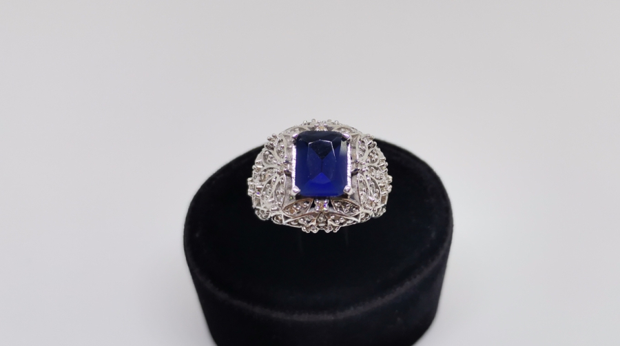 SAFİR VE PIRLANTA TAŞLI HÜRREM MODEL YÜZÜK