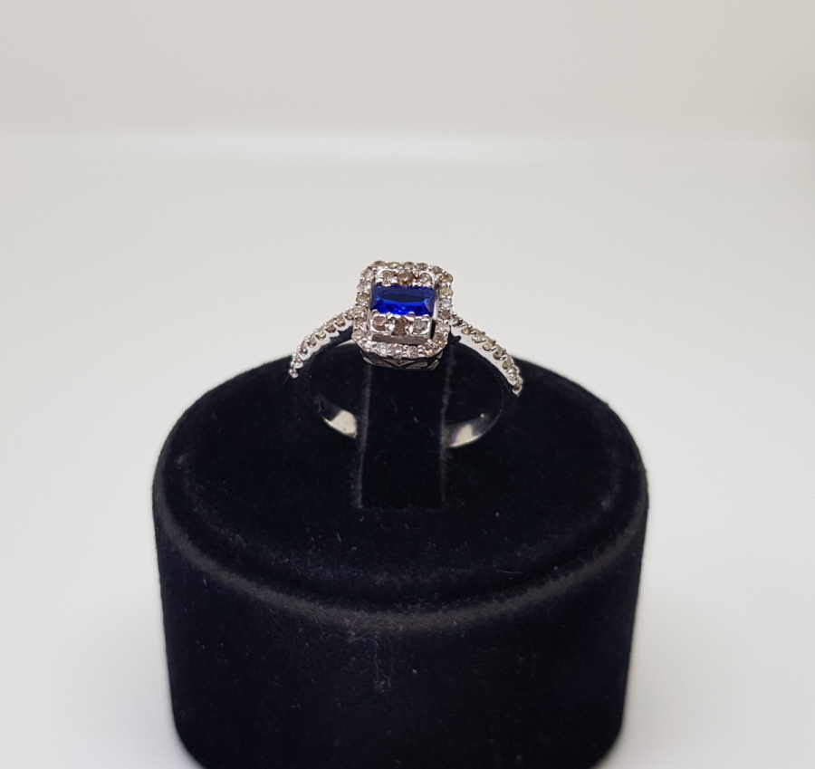 SAFİR VE PIRLANTA TAŞLI KALİBRE MODEL YÜZÜK