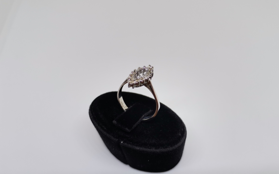 MEKİK MODELİ PIRLANTA TAŞLI YÜZÜK