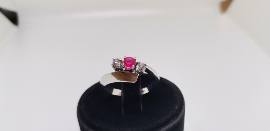 PIRLANTA VE YAKUT TAŞLI YILAN BAŞI MODELİ YÜZÜK