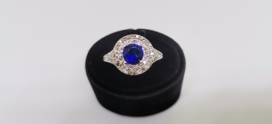 SAFİR VE PIRLANTA TAŞLI GÜNEŞ MODELİ YÜZÜK