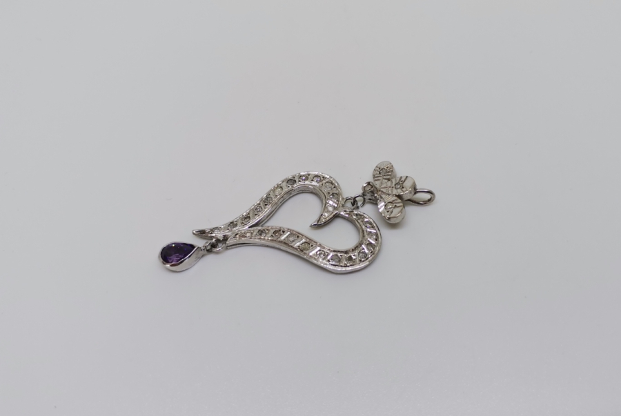 KALP FORMUNDA PIRLANTA TAŞLI KOLYE UCU