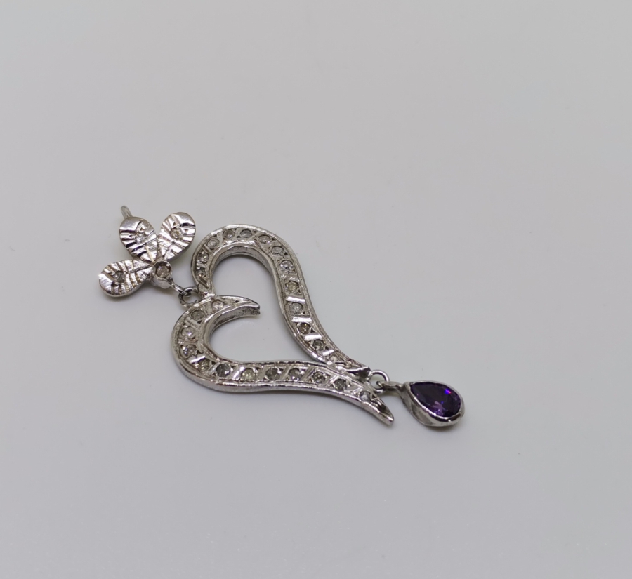 KALP FORMUNDA PIRLANTA TAŞLI KOLYE UCU