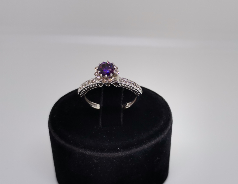 AMETİST VE PIRLANTA TAŞLI TEKTAŞ YÜZÜK