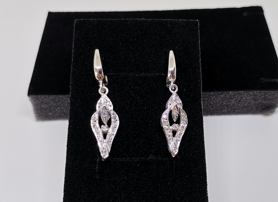 MEKİK MODEL PIRLANTA TAŞLI KÜPE