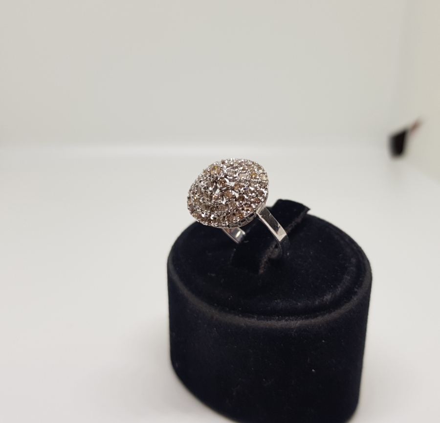 KUBBELİ MODEL PIRLANTA TAŞLI YÜZÜK