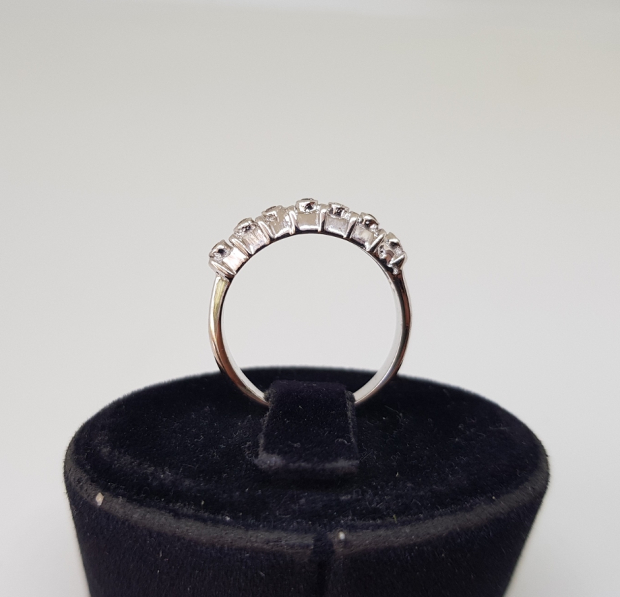 YEDİTAŞ PIRLANTA YÜZÜK