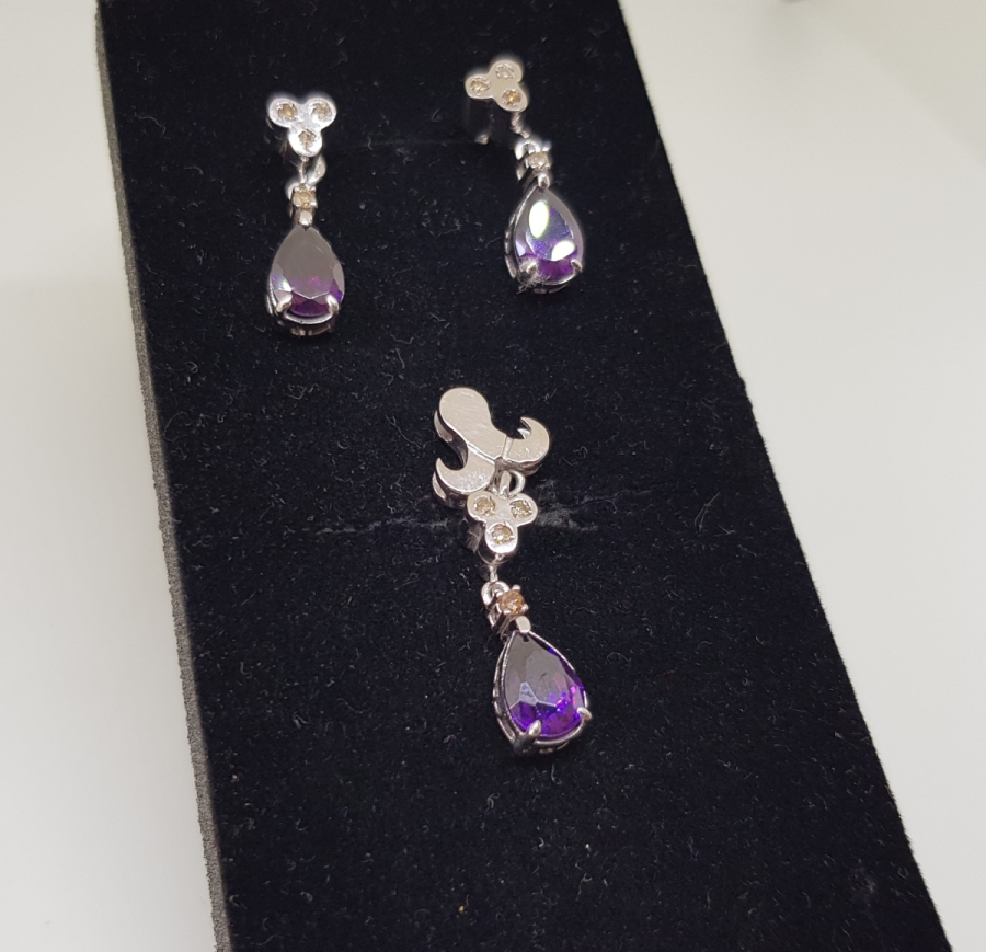 PIRLANTA VE AMETİST TAŞLARLA SÜSLÜ DAMLA MODEL KOLYE KÜPE TAKIMI