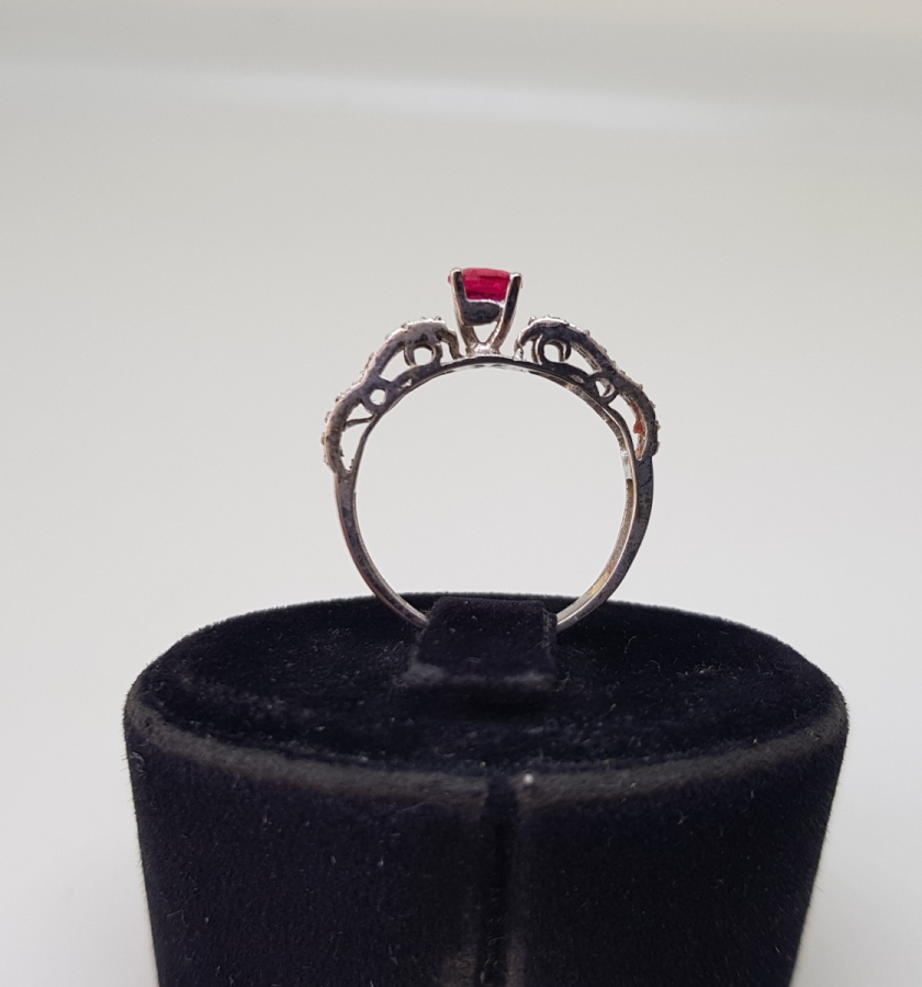 YAKUT VE PIRLANTA TAŞLI YARASA MODELİ YÜZÜK