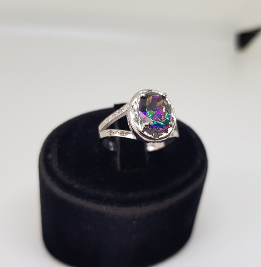 AMETİST VE PIRLANTA TAŞLI ELİPS MODE YÜZÜK