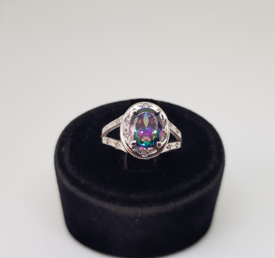 AMETİST VE PIRLANTA TAŞLI ELİPS MODE YÜZÜK