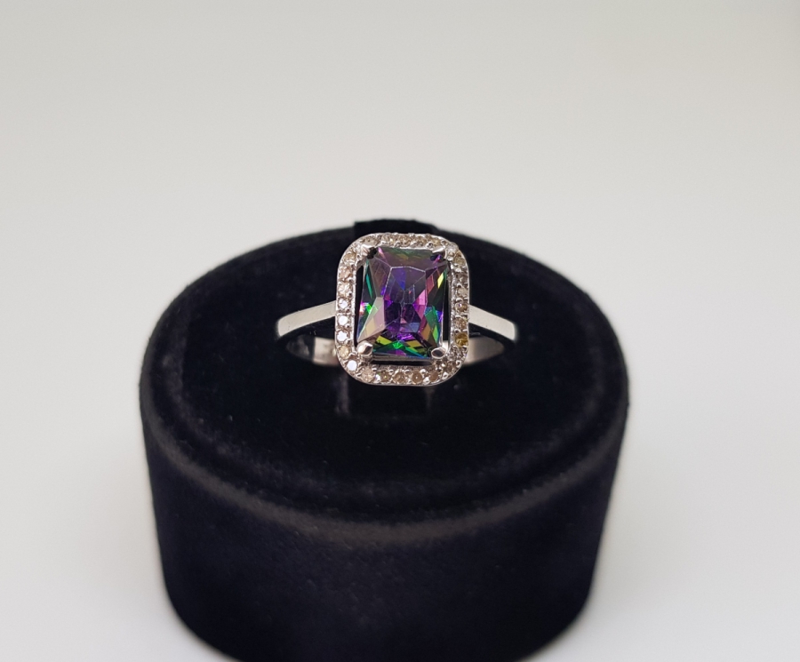 RENKLİ AMETİST VE PIRLANTA TAŞLI DÖRTGEN MODEL YÜZÜK