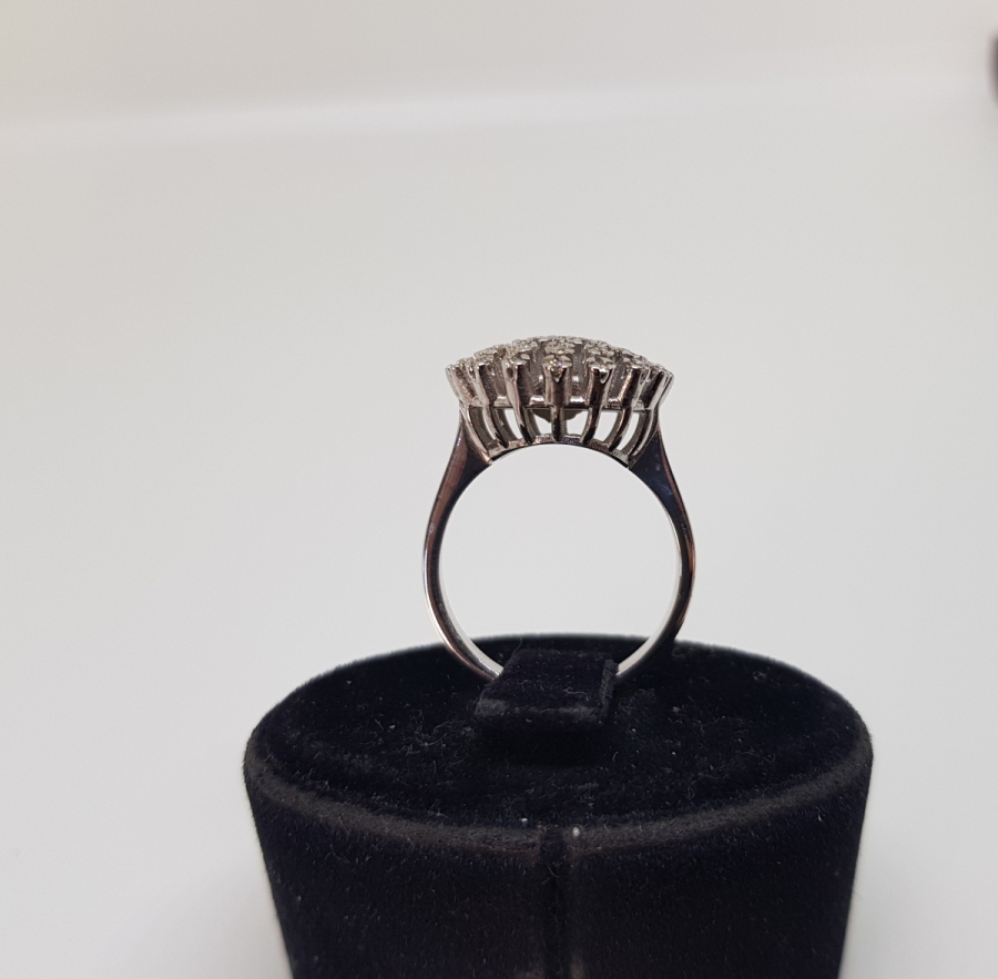 KİRPİ MODELİ PIRLANTA TAŞLI YÜZÜK