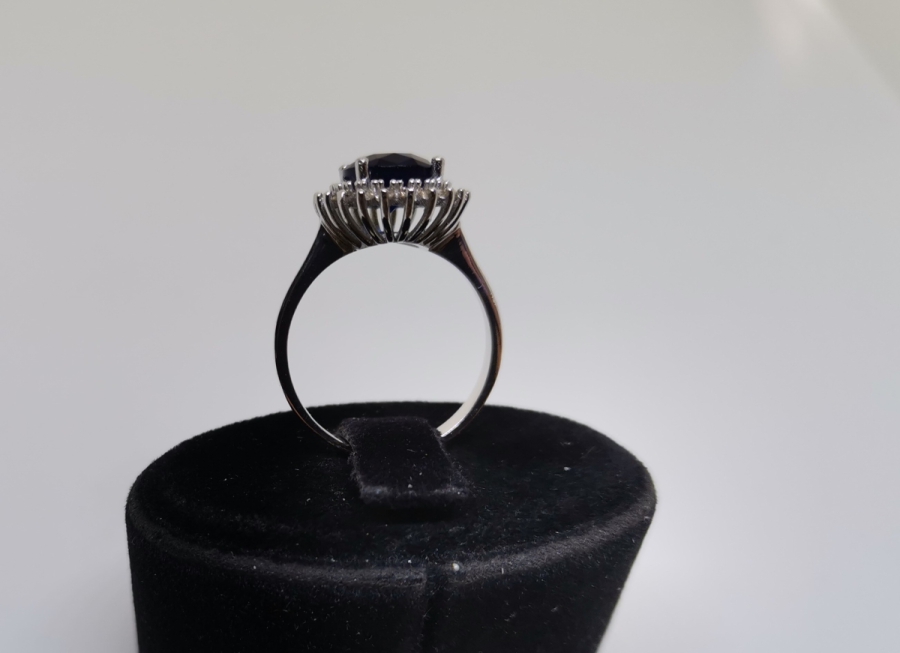 PIRLANTA VE SAFİR TAŞLI GÜNEŞ MODELİ YÜZÜK