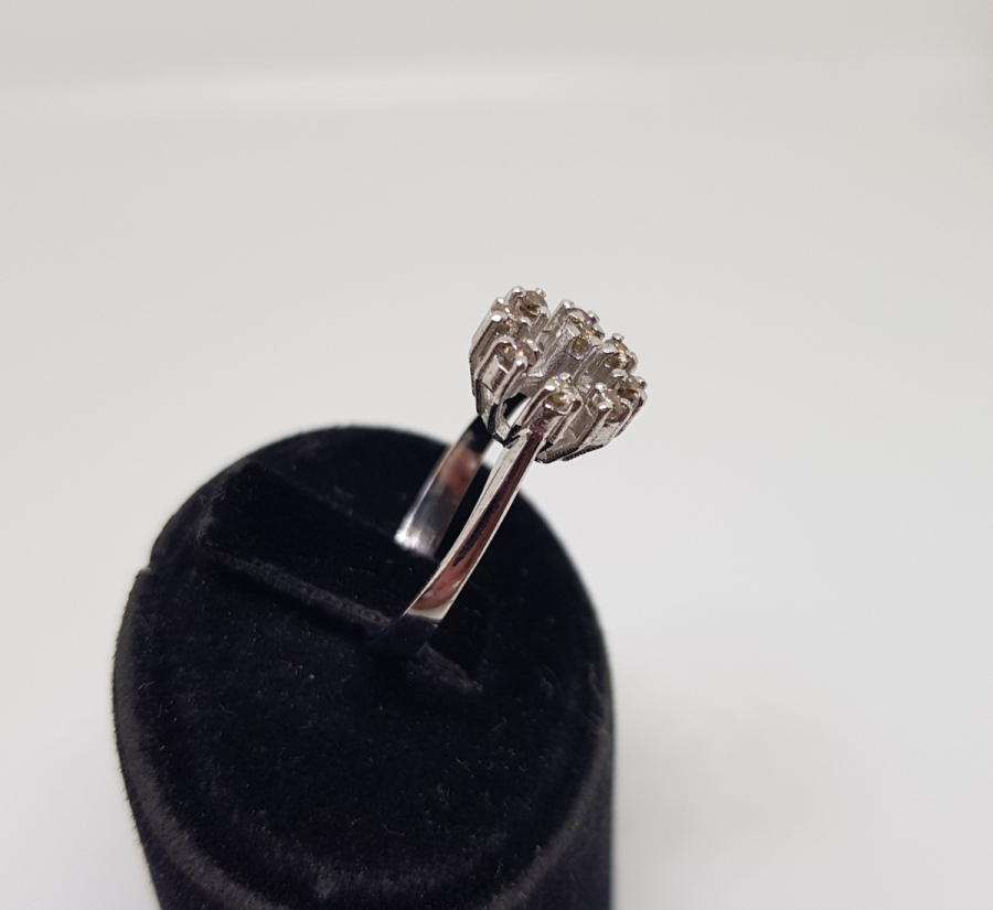 KARTANESİ MODELİ PIRLANTA TAŞLI YÜZÜK