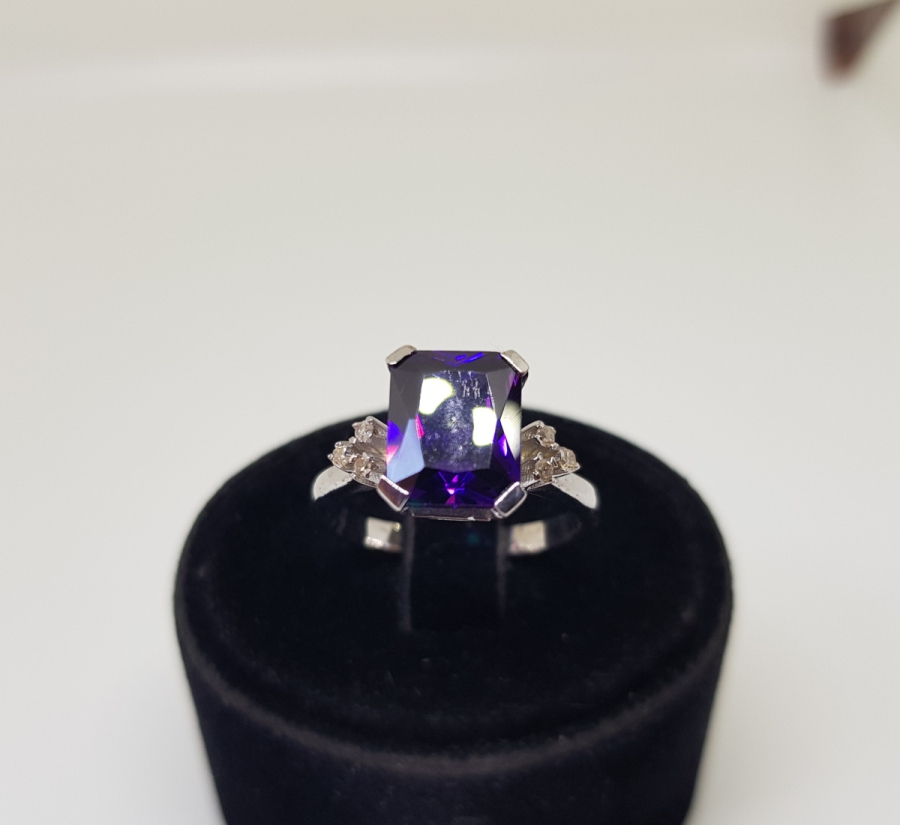 AMETİST VE PIRLANTA TAŞLI ANTİK MISIR MODELİ YÜZÜK