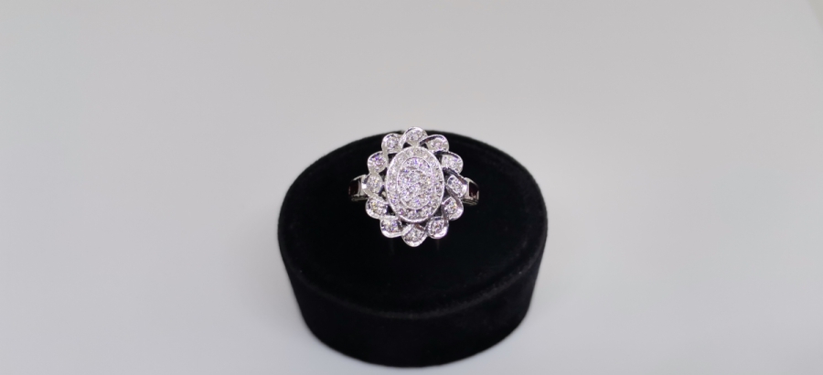 PIRLANTA TAŞLI GÜNEŞ MODEL YÜZÜK