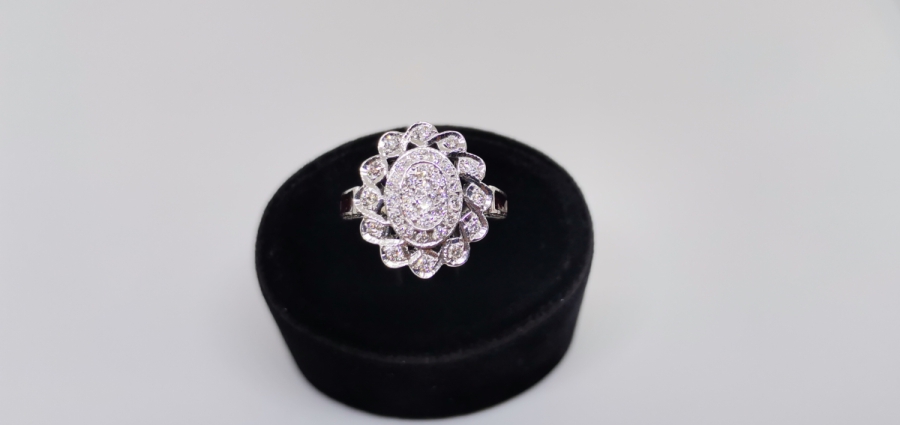 PIRLANTA TAŞLI GÜNEŞ MODEL YÜZÜK