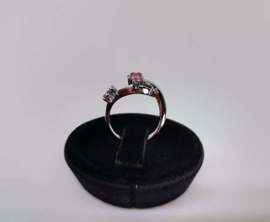 YAKUT VE PIRLANTA TAŞLI ŞIMARIK MODEL YÜZÜK