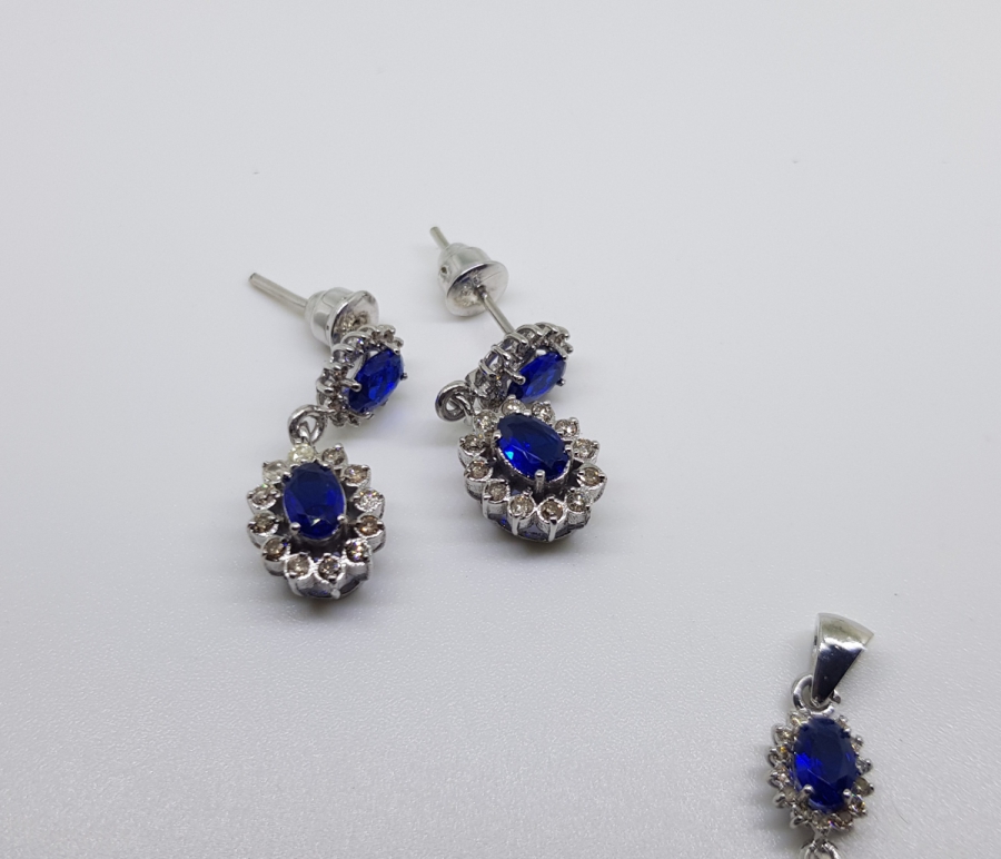 SAFİR VE PIRLANTA TAŞLI KOLYE KÜPE TAKIMI