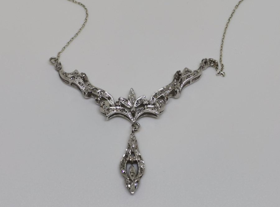 PIRLANTA TAŞLI OKLU MODEL KOLYE UCU