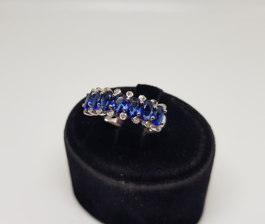 PIRLANTA VE SAFİR TAŞLI YEDİTAŞ MODELİ YÜZÜK