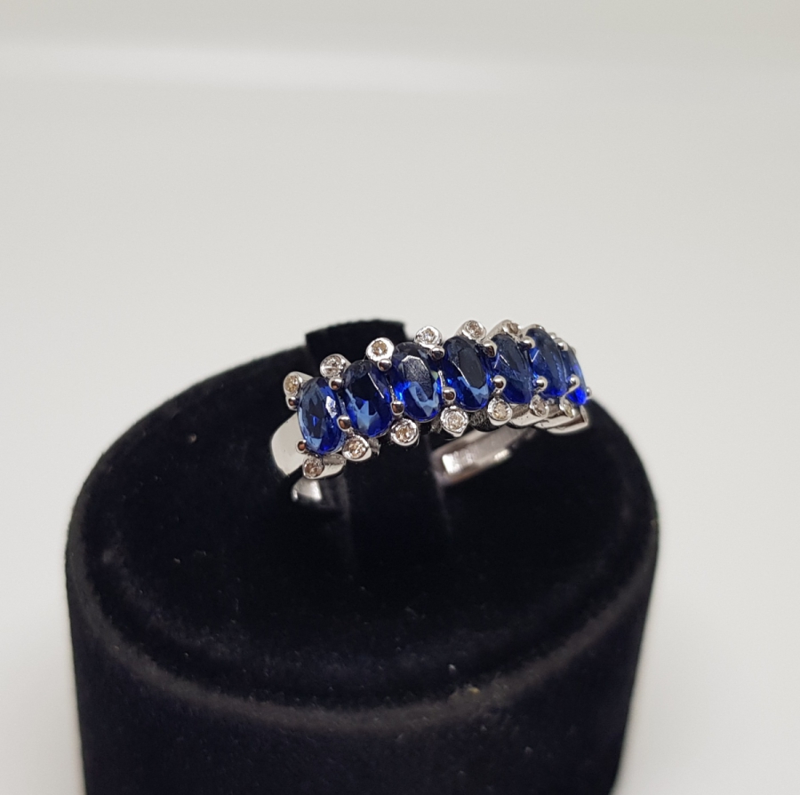 PIRLANTA VE SAFİR TAŞLI YEDİTAŞ MODELİ YÜZÜK