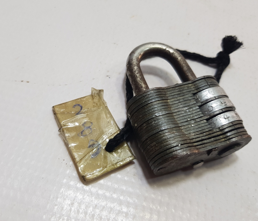 ÇALIŞIR DURUMDA ANTİKA ŞİFRELİ KİLİT