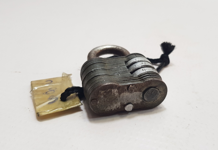 ÇALIŞIR DURUMDA ANTİKA ŞİFRELİ KİLİT