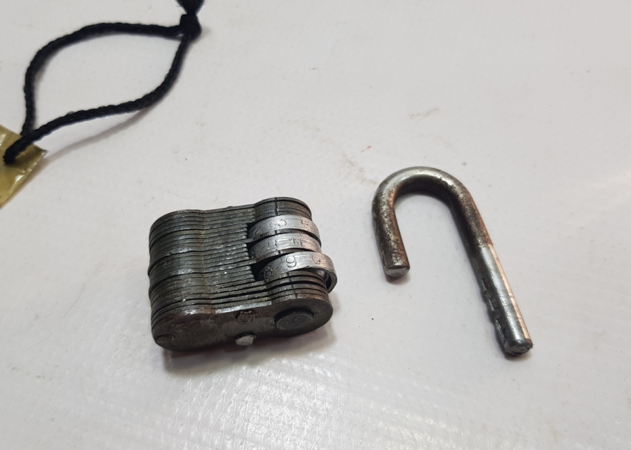 ÇALIŞIR DURUMDA ANTİKA ŞİFRELİ KİLİT