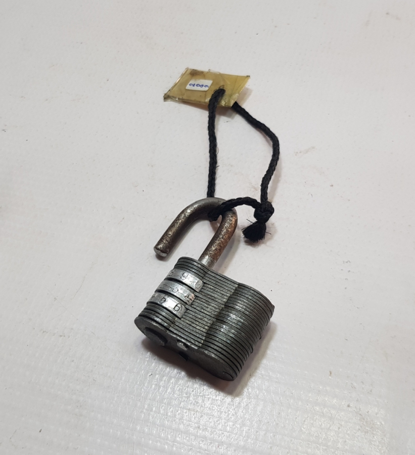 ÇALIŞIR DURUMDA ANTİKA ŞİFRELİ KİLİT