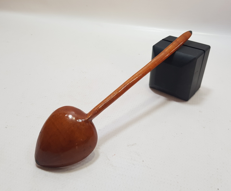 ÜZERİ OSMANLICA YAZILI OSMANLI DÖNEMİ KONYALI BİR DERVİŞ TARAFINDAN YAPILMIŞ EL BOYAMA TAHTA KAŞIK