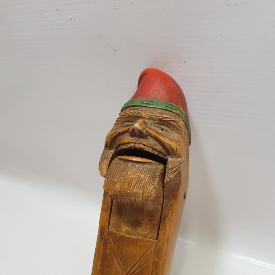 OSMANLI DÖNEMİ ÇOK NADİR RUM İŞİ AHŞAP CEVİZ KIRACAĞI