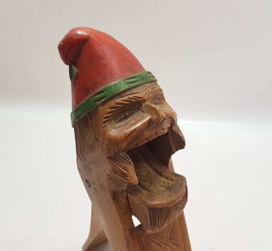 OSMANLI DÖNEMİ ÇOK NADİR RUM İŞİ AHŞAP CEVİZ KIRACAĞI