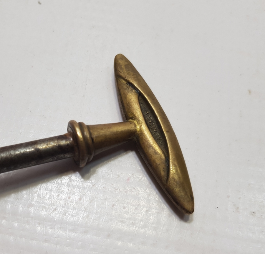 NADİR FORMDA OSMANLI DÖNEMİ ANAHTAR