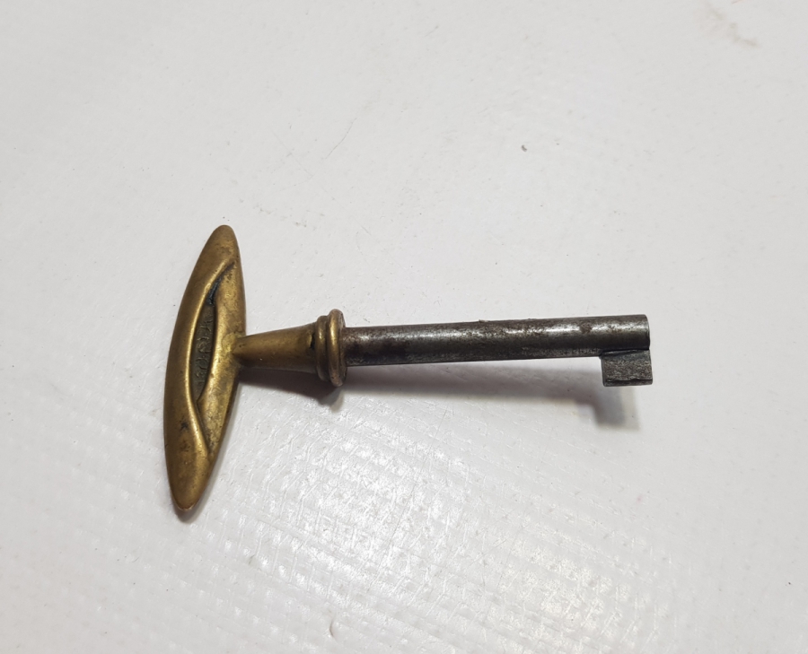 NADİR FORMDA OSMANLI DÖNEMİ ANAHTAR