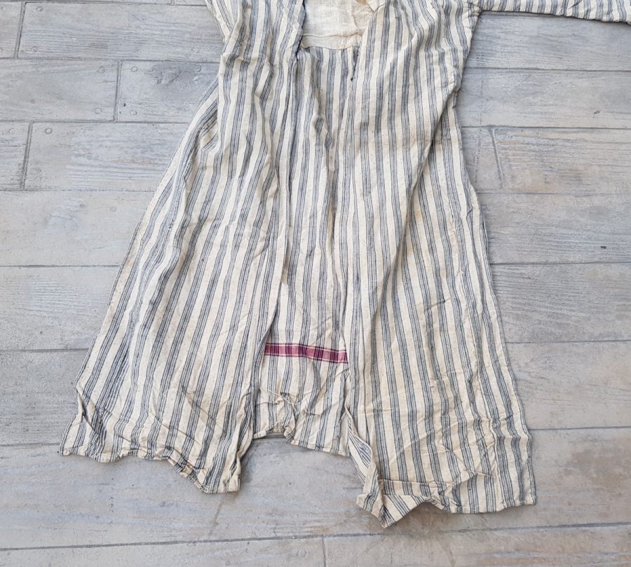 EL DOKUMA KUMAŞTAN YAPILMIŞ OSMANLI DÖNEMİ ÜÇ ETEK